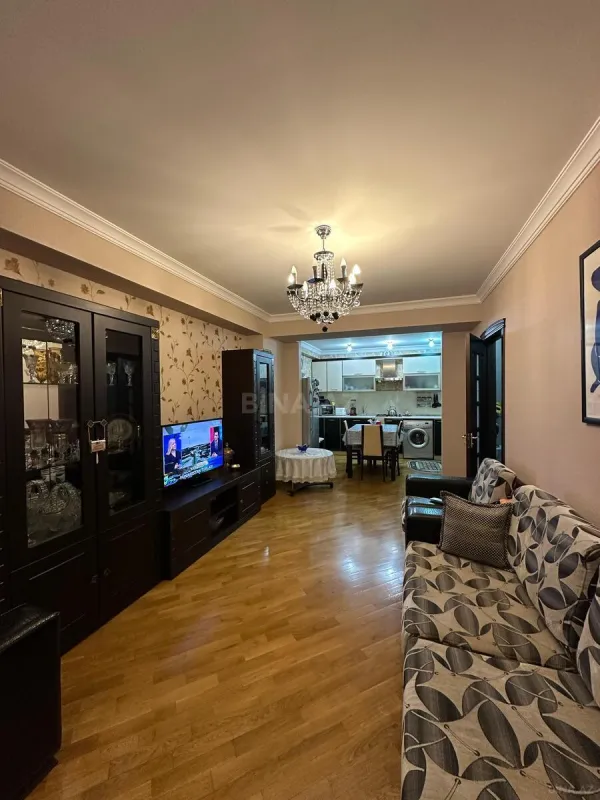 Satılır 2 otaqlı mənzil 65 m²