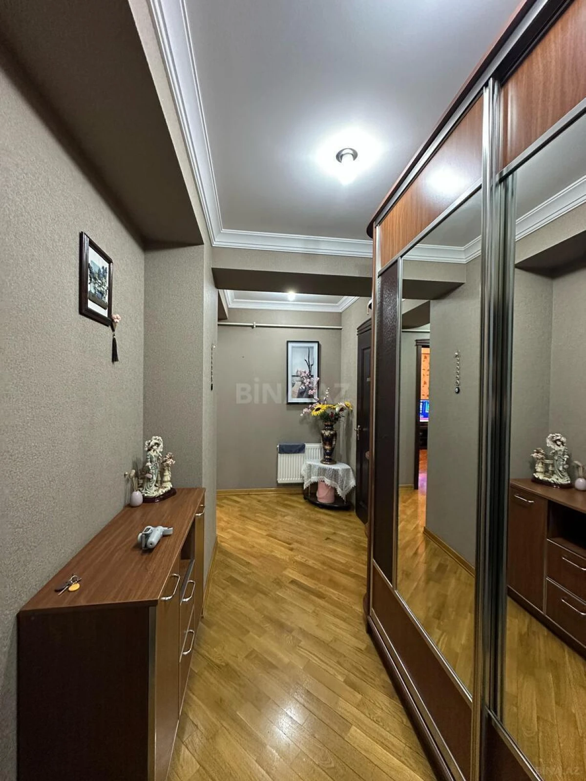 Satılır 2 otaqlı mənzil 65 m²