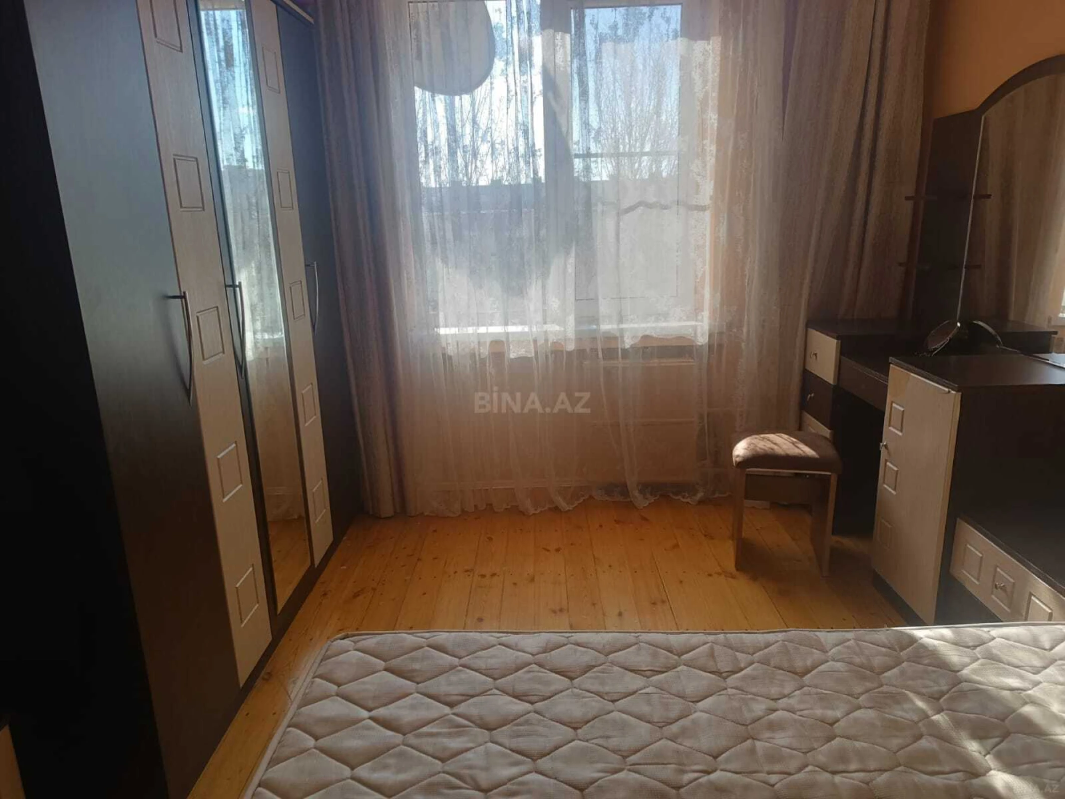 Kirayə verilir 2 otaqlı mənzil 55 m²