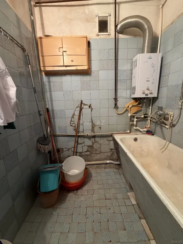 Satılır 4 otaqlı mənzil 100 m²