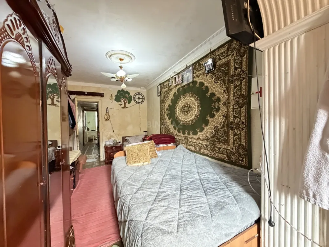 Satılır 4 otaqlı mənzil 100 m²