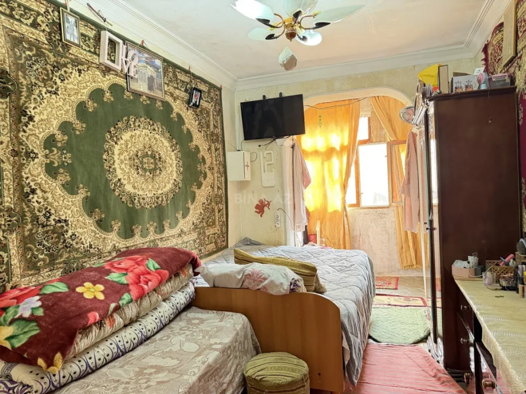 Satılır 4 otaqlı mənzil 100 m²