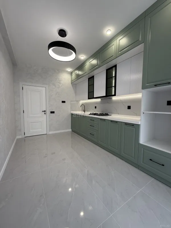 Satılır 3 otaqlı mənzil 105 m²