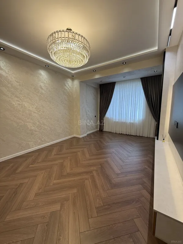 Satılır 3 otaqlı mənzil 105 m²