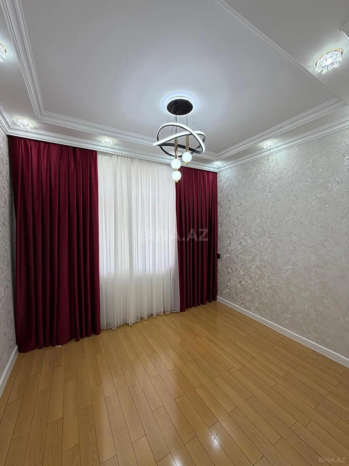 Satılır 3 otaqlı mənzil 65 m²