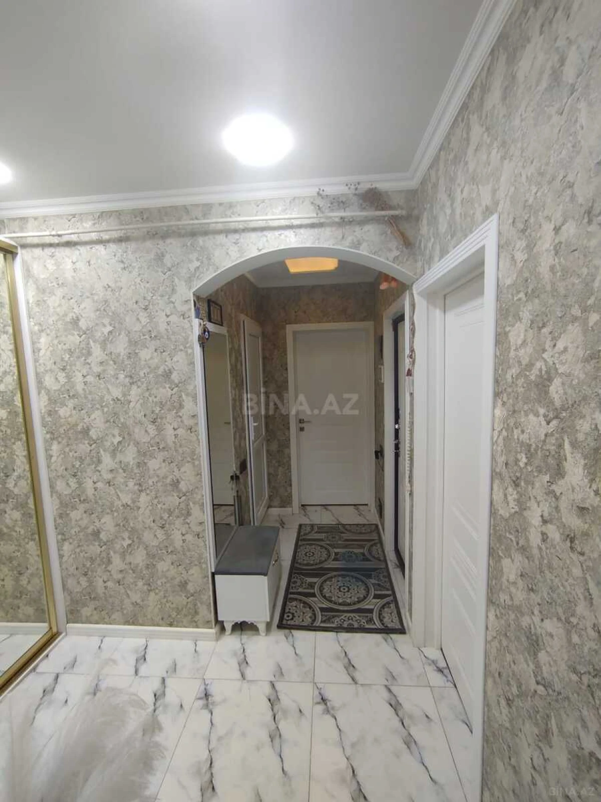 Satılır 2 otaqlı mənzil 65 m²