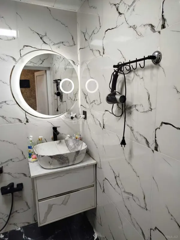 Satılır 2 otaqlı mənzil 65 m²