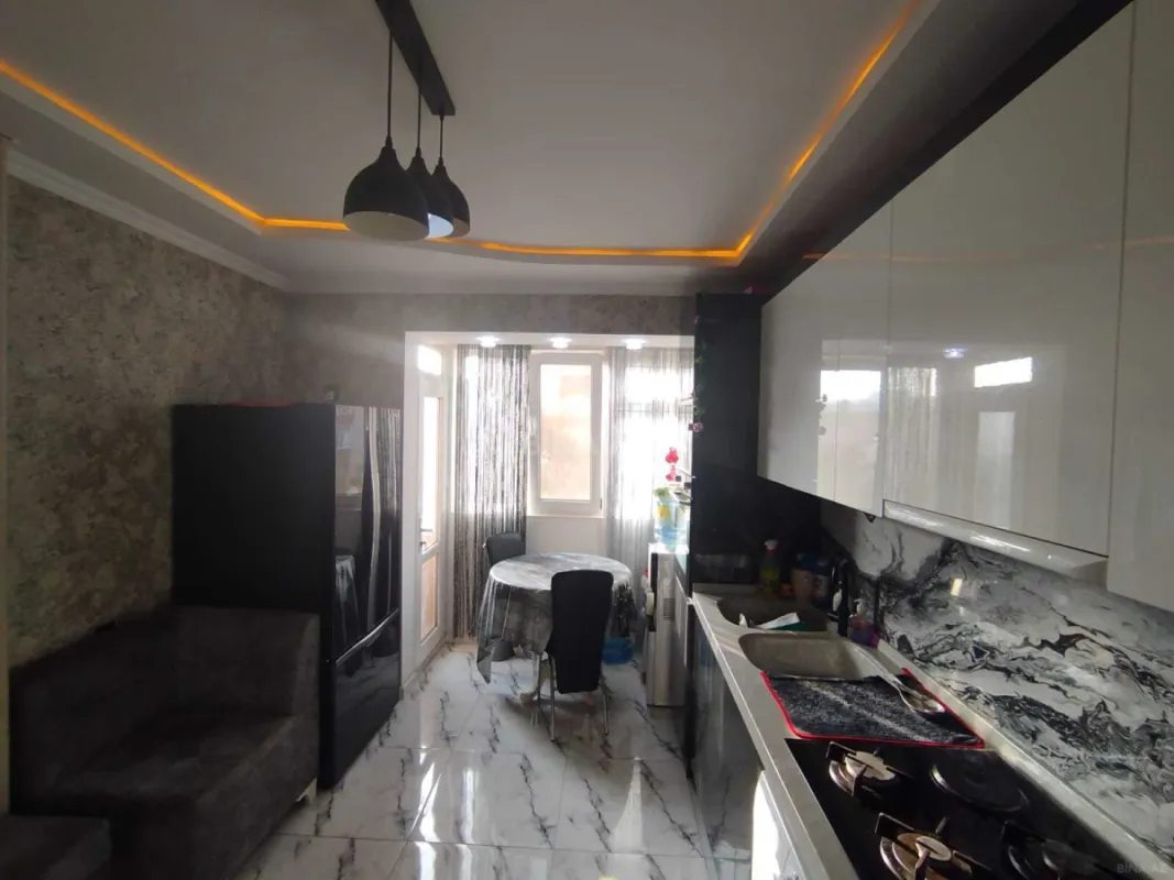 Satılır 2 otaqlı mənzil 65 m²