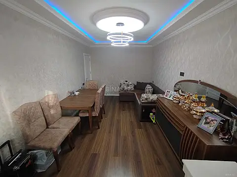 Satılır 2 otaqlı mənzil 65 m²