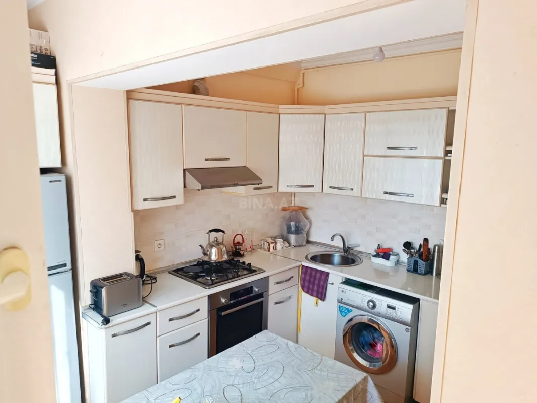 Satılır 2 otaqlı mənzil 48 m²
