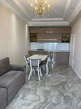 Satılır 2 otaqlı mənzil 115 m²