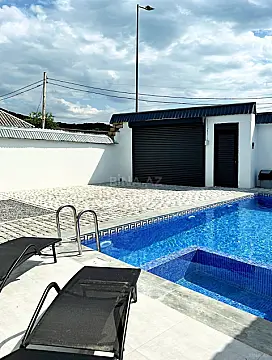 Satılır 3 otaqlı həyət evi 160 m²