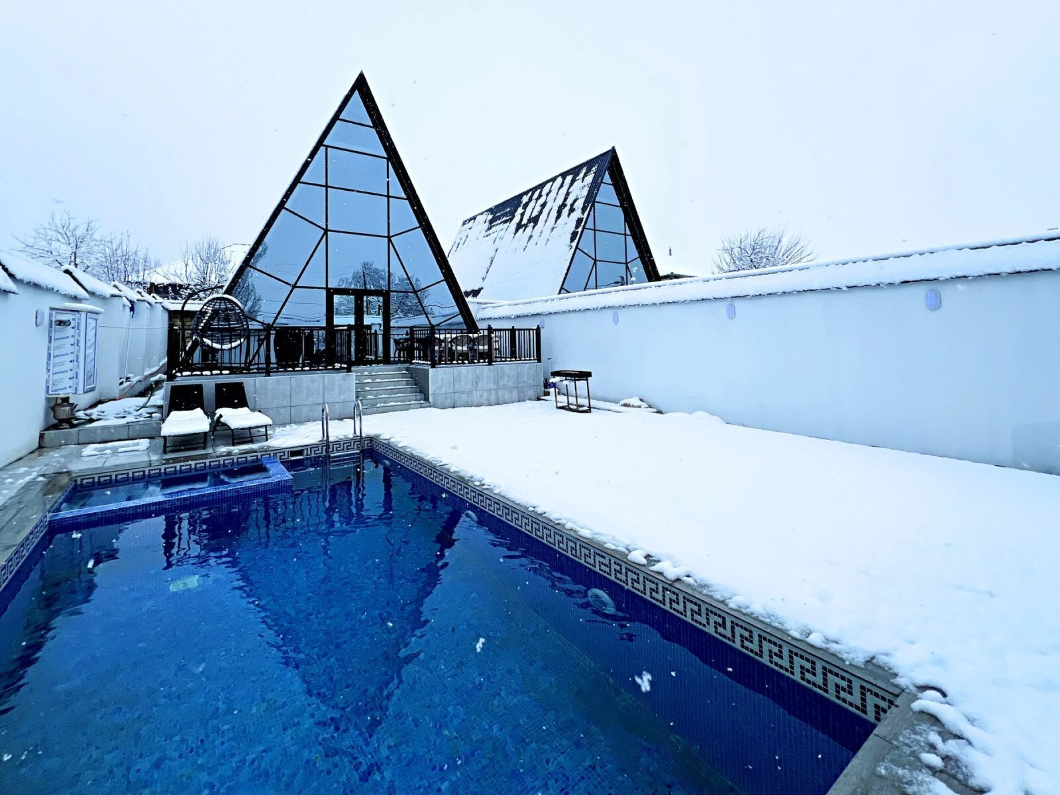 Satılır 3 otaqlı həyət evi 160 m²