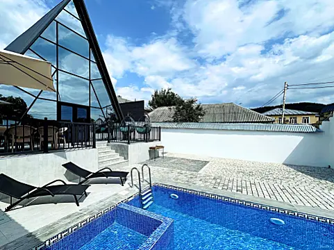 Satılır 3 otaqlı həyət evi 160 m²