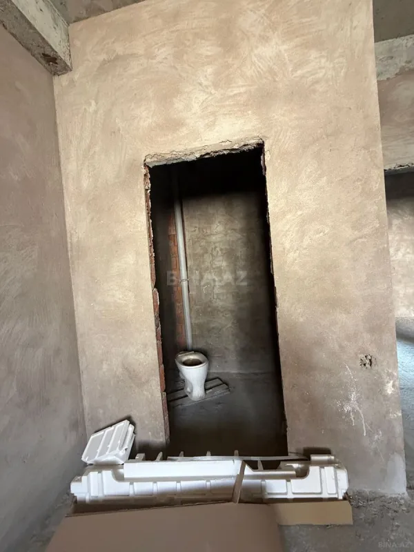 Satılır 4 otaqlı mənzil 165 m²