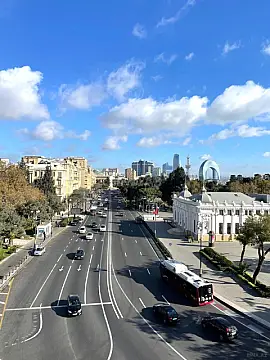 Satılır 7 otaqlı mənzil 368 m² — Bakı, Sahil qəs. 7 otaq 368.00 m²