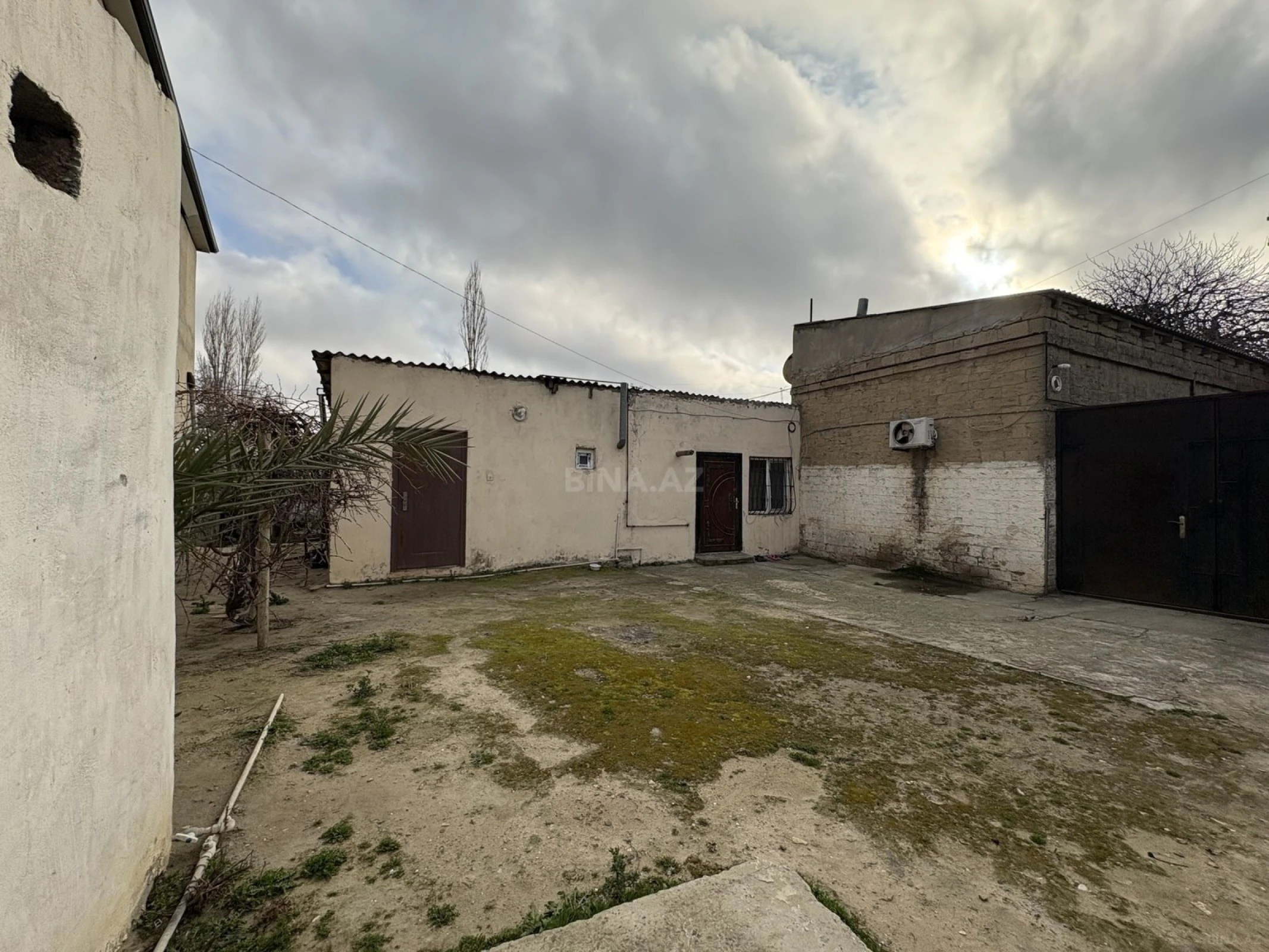 Satılır 5 otaqlı həyət evi 171 m²