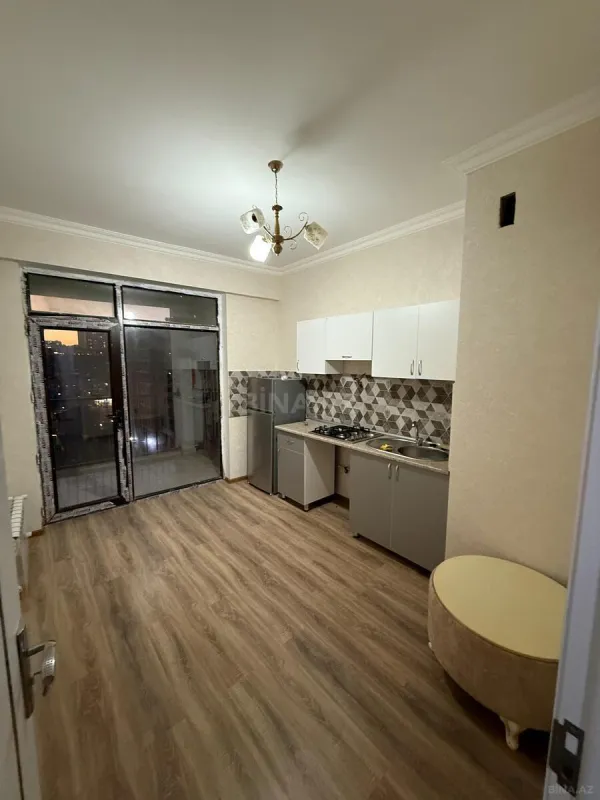 Kirayə verilir 1 otaqlı mənzil 53 m²