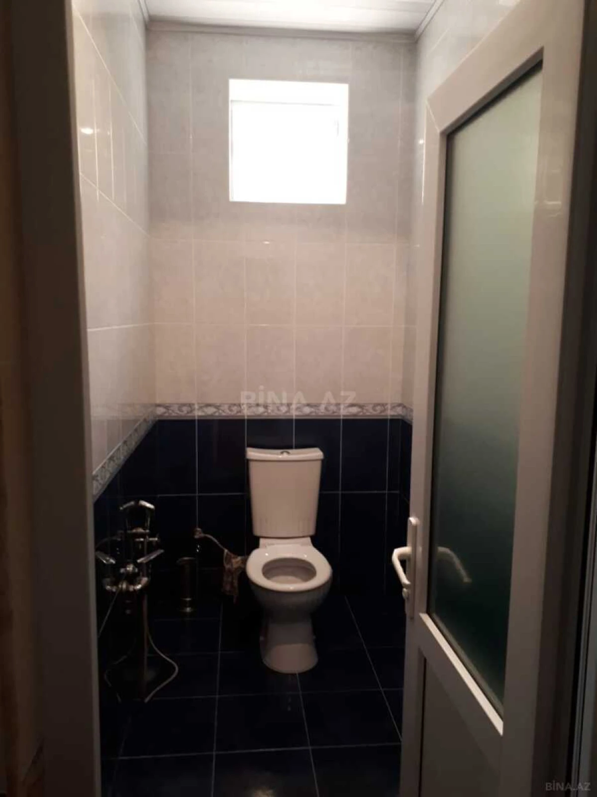 Satılır 5 otaqlı həyət evi 300 m²