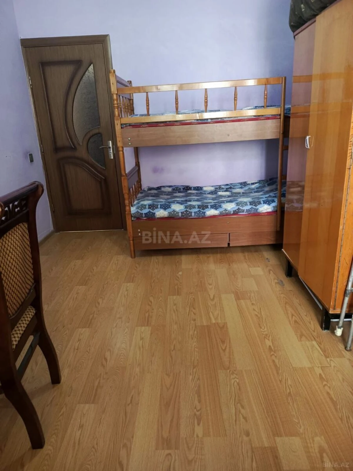 Satılır 5 otaqlı mənzil 120 m²