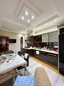 Satılır 2 otaqlı mənzil 95 m²