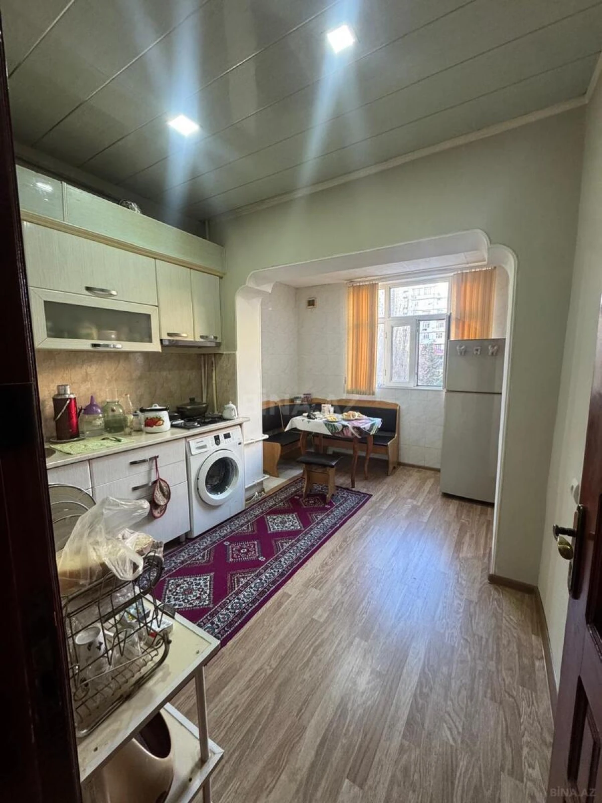 Satılır 4 otaqlı mənzil 100 m²