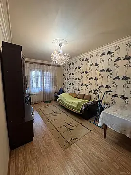 Satılır 4 otaqlı mənzil 100 m²