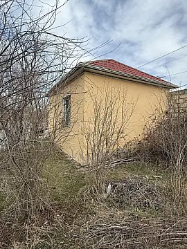 Satılır 1 otaqlı həyət evi 40 m²