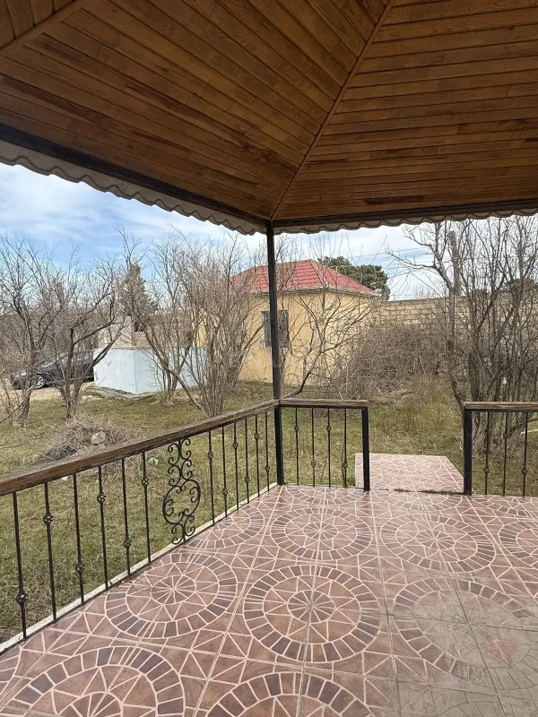 Satılır 1 otaqlı həyət evi 40 m²