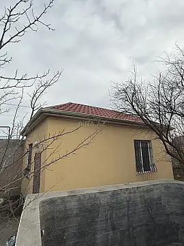Satılır 1 otaqlı həyət evi 40 m²