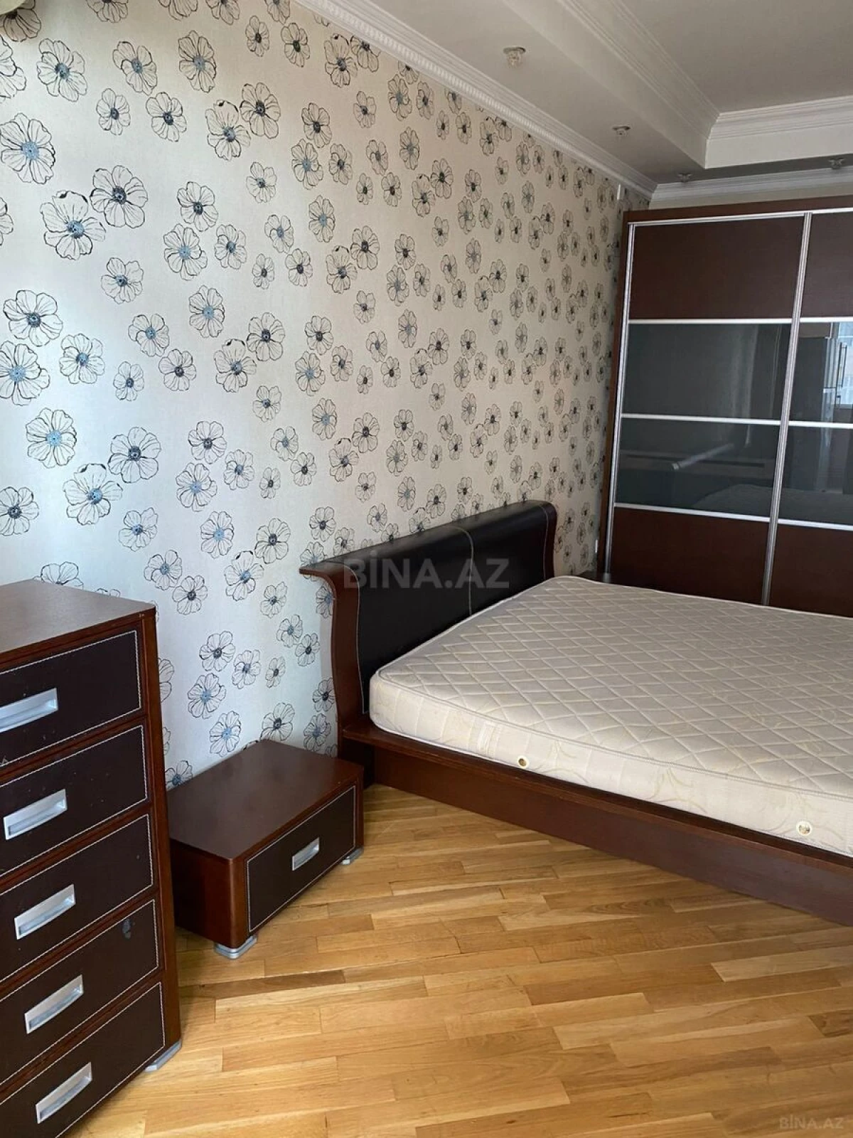 Kirayə verilir 3 otaqlı mənzil 74 m²
