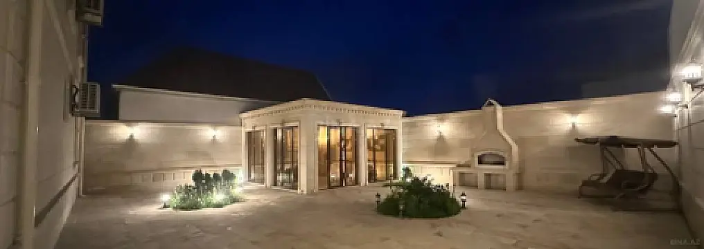 Satılır 6 otaqlı həyət evi 240 m²