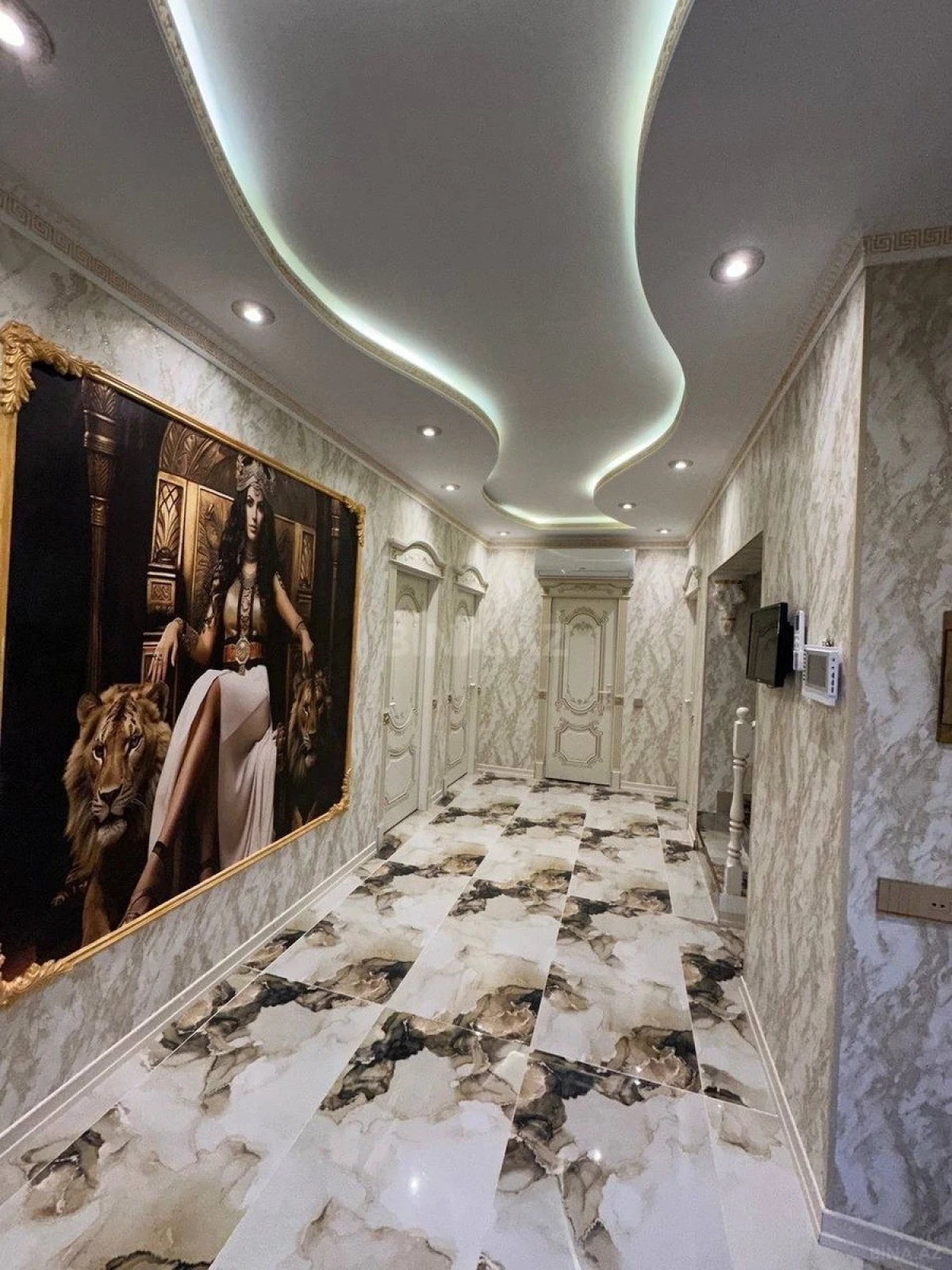 Satılır 6 otaqlı həyət evi 240 m²