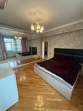 Kirayə verilir 3 otaqlı mənzil 105 m²