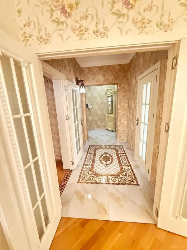 Kirayə verilir 3 otaqlı mənzil 105 m²