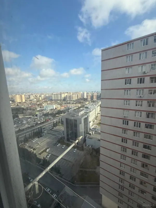 Kirayə verilir 3 otaqlı mənzil 105 m²