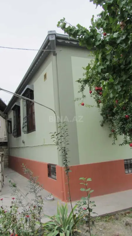 Satılır 6 otaqlı həyət evi 250 m²