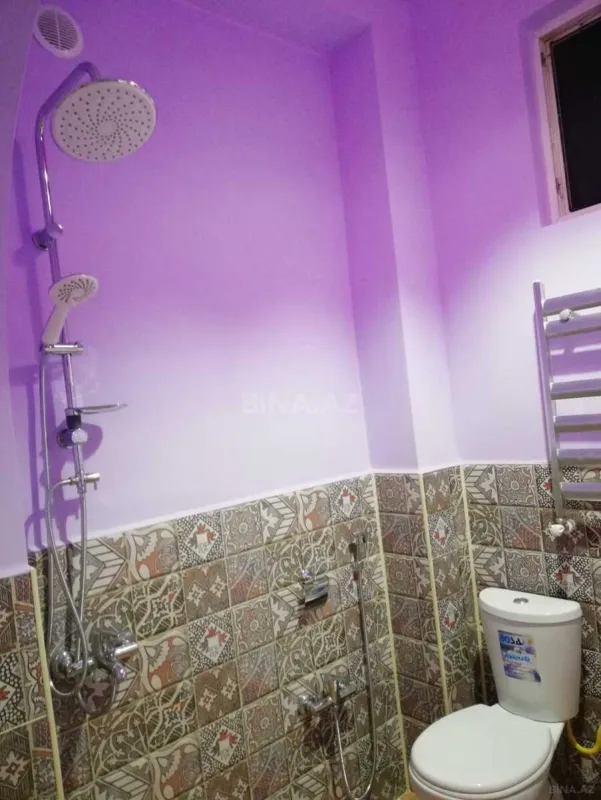 Satılır 6 otaqlı həyət evi 250 m²