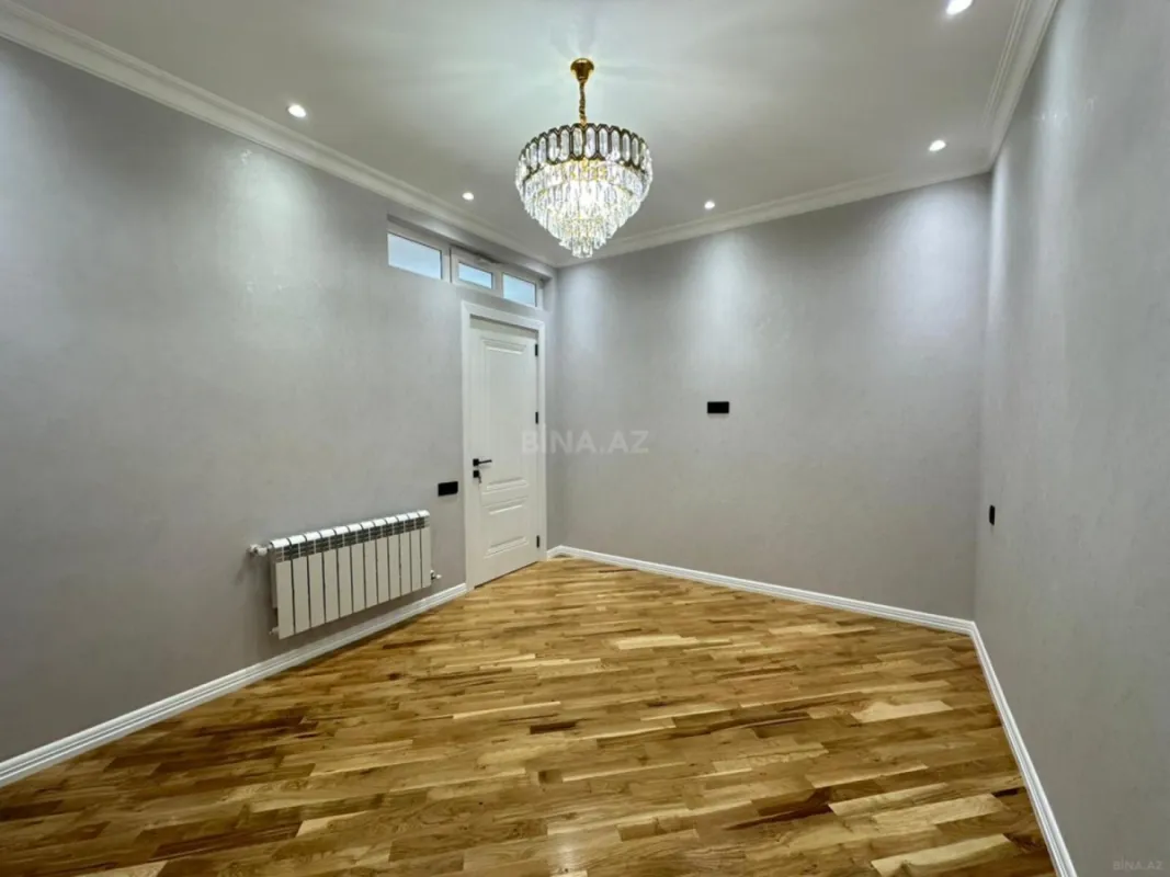 Satılır 3 otaqlı mənzil 115 m²