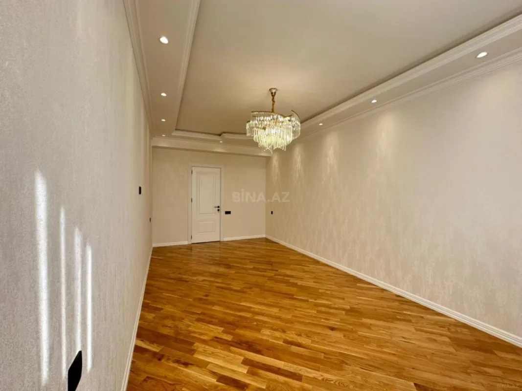Satılır 3 otaqlı mənzil 115 m²