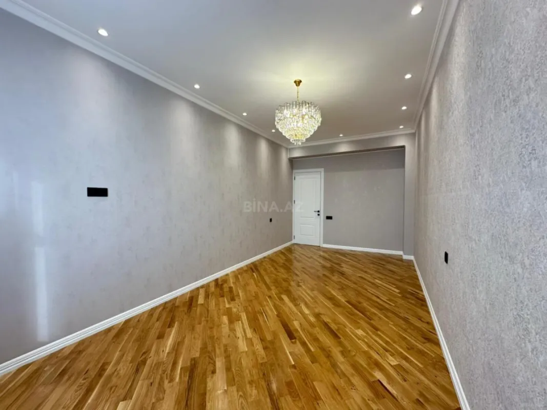 Satılır 3 otaqlı mənzil 115 m²