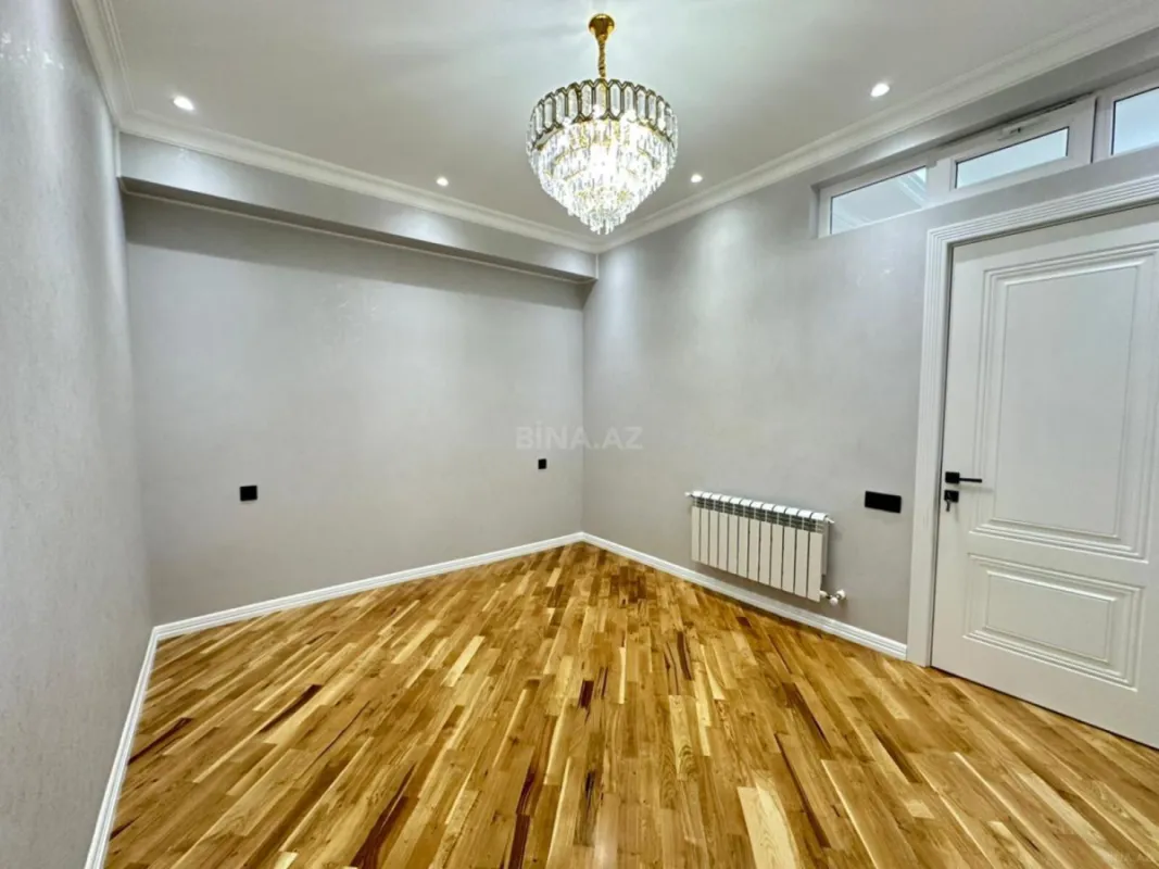 Satılır 3 otaqlı mənzil 115 m²