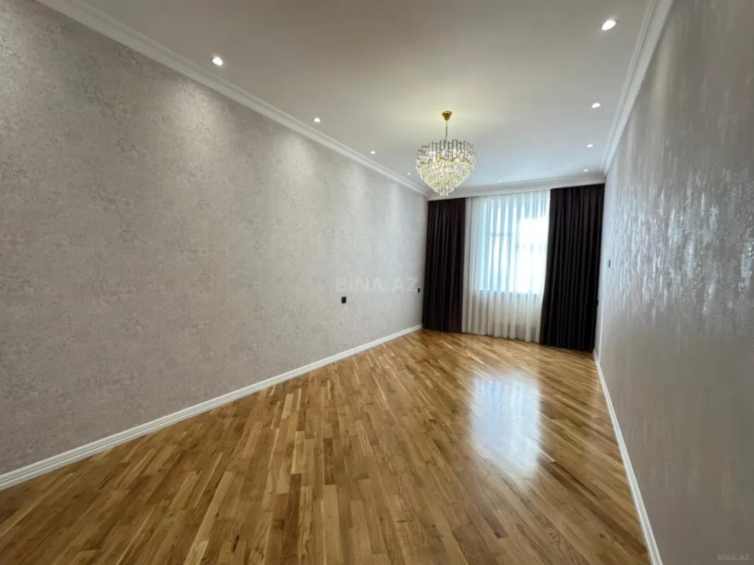 Satılır 3 otaqlı mənzil 115 m²