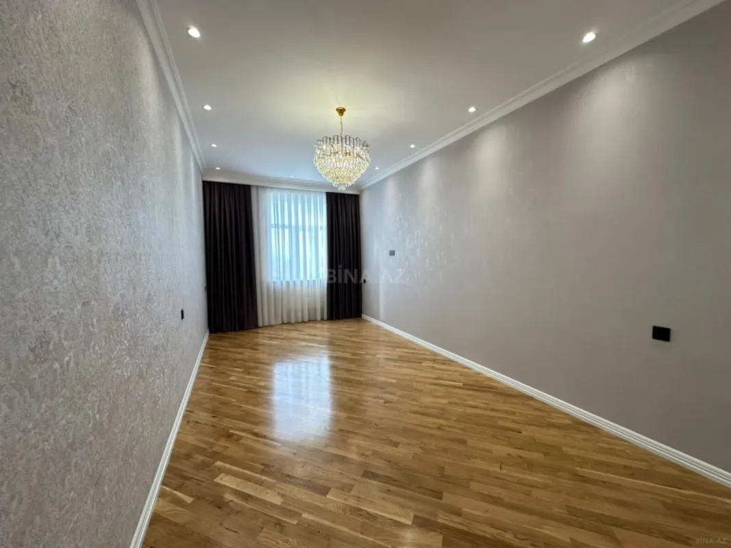 Satılır 3 otaqlı mənzil 115 m²