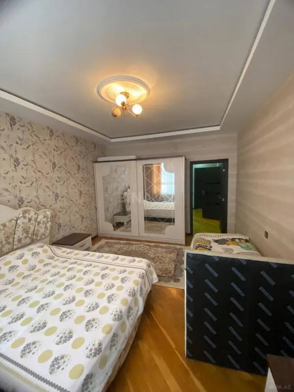 Satılır 2 otaqlı mənzil 99 m²