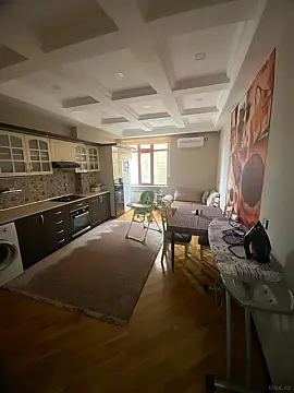 Satılır 2 otaqlı mənzil 99 m²