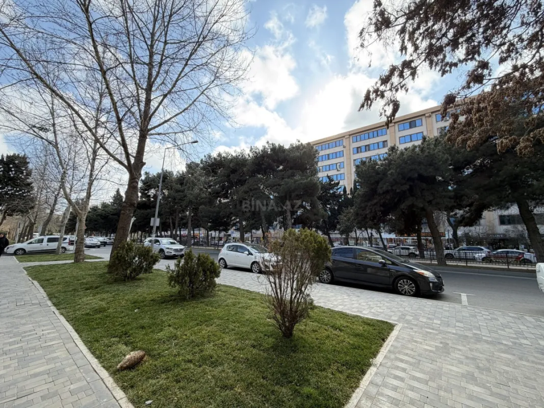 Satılır obyekt 70 m²