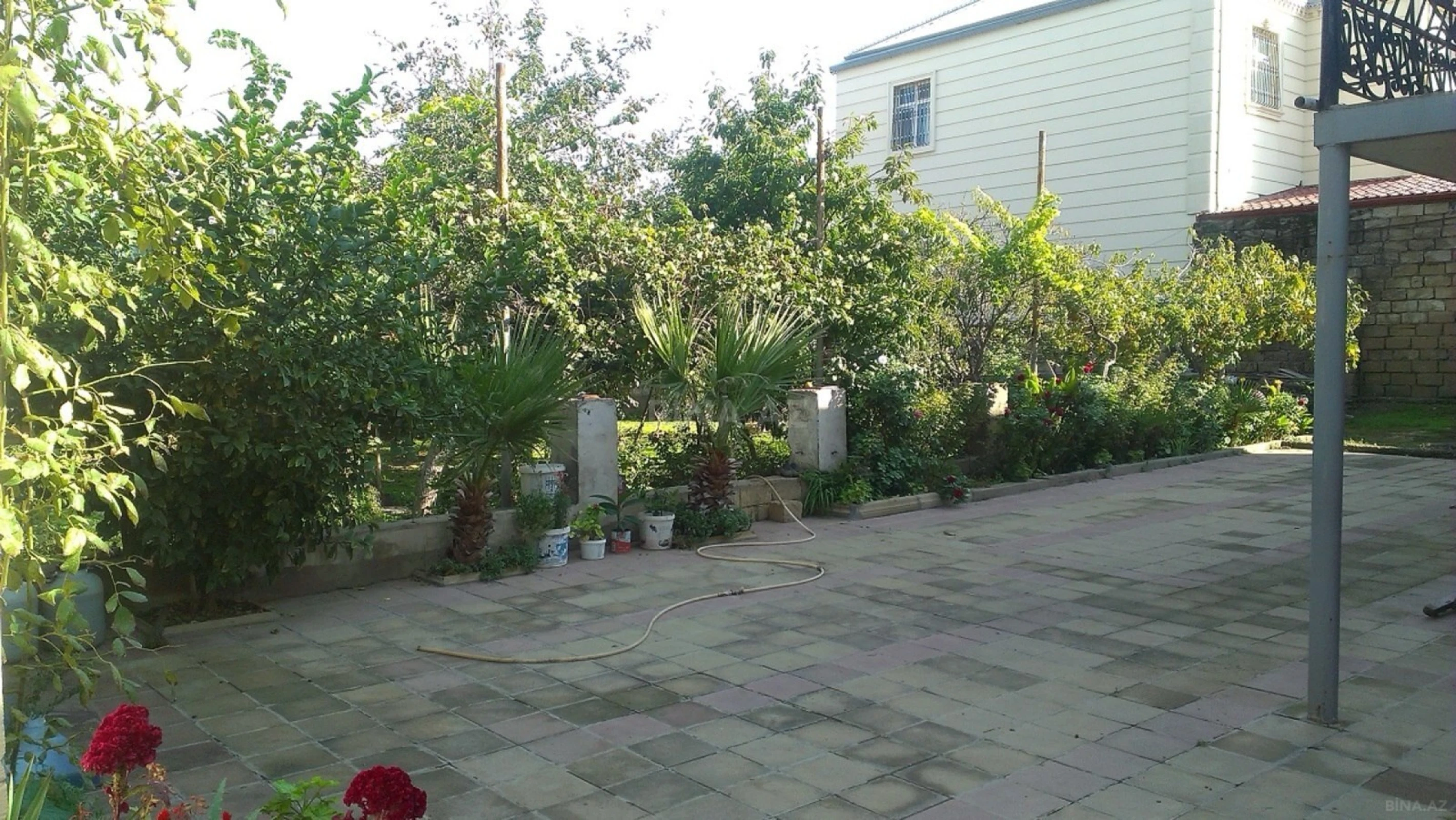 Satılır 5 otaqlı həyət evi 154 m²