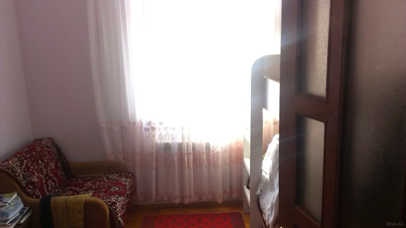 Satılır 5 otaqlı həyət evi 154 m²