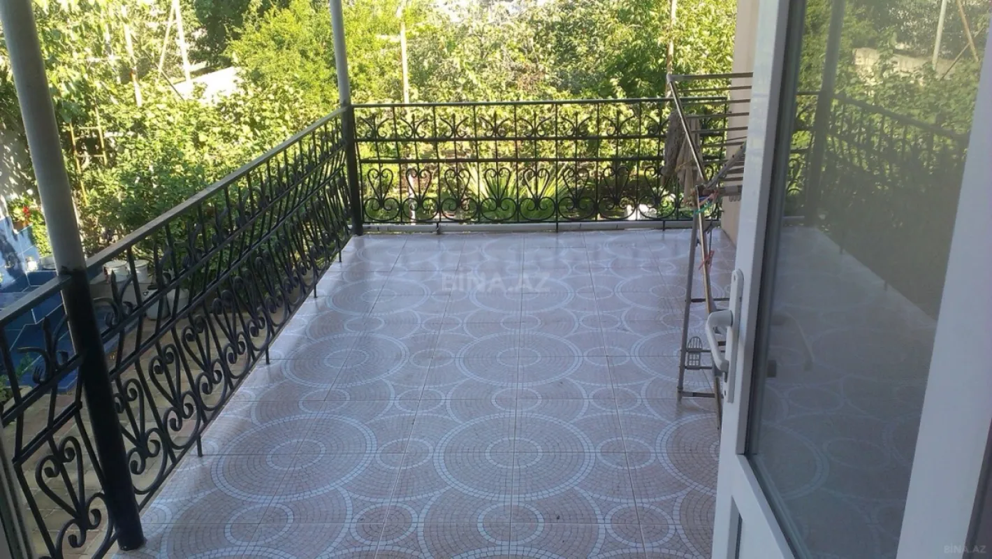 Satılır 5 otaqlı həyət evi 154 m²